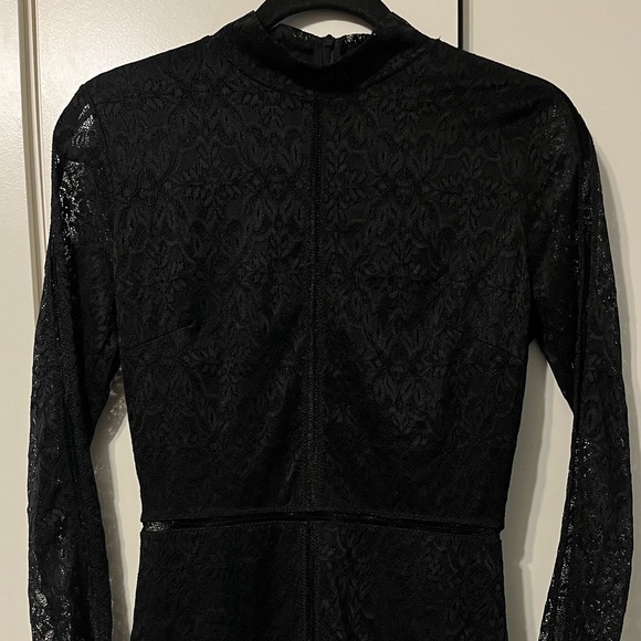 WILFRED Aritzia Janvry Lace Dress - Picture 2 of 11